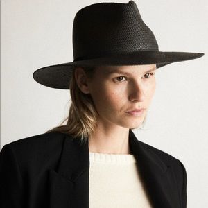 Janessa Leona Andy Hat, Black, Size Small